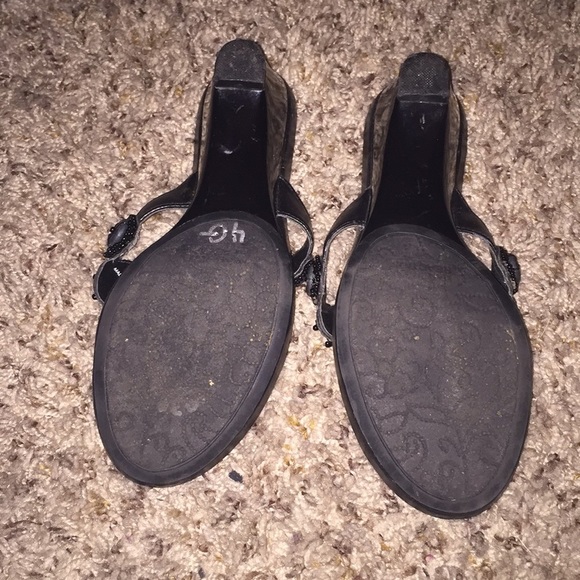 Black Kenneth Cole Reaction Beaded Wedge Sandals Size 6 - Picture 6 of 6